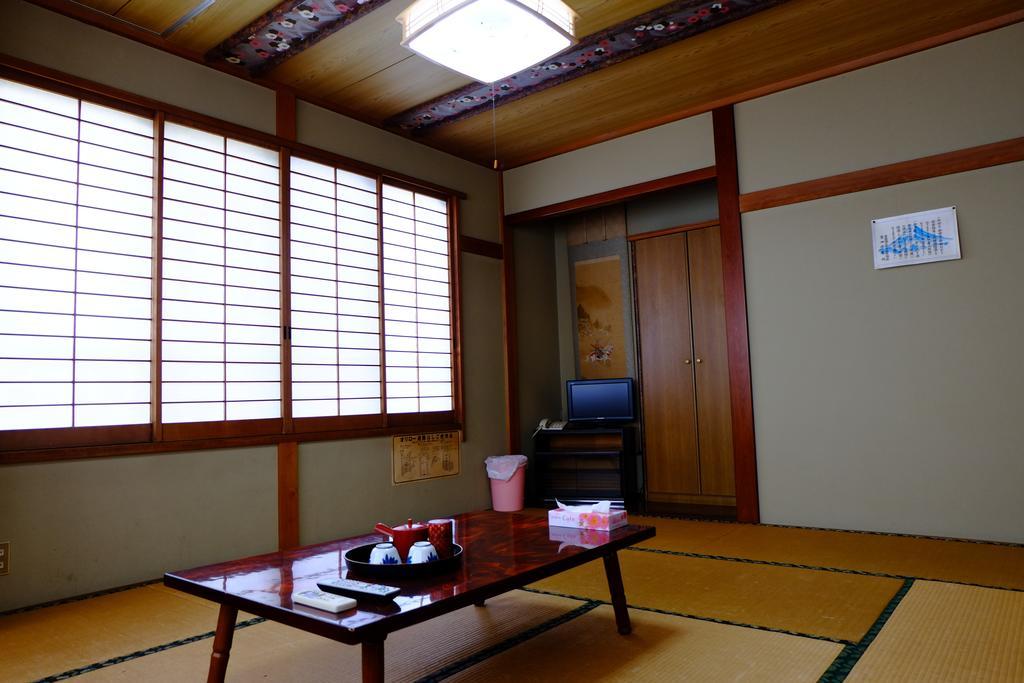 Ichifujiso Hotel Fujikawaguchiko Room photo