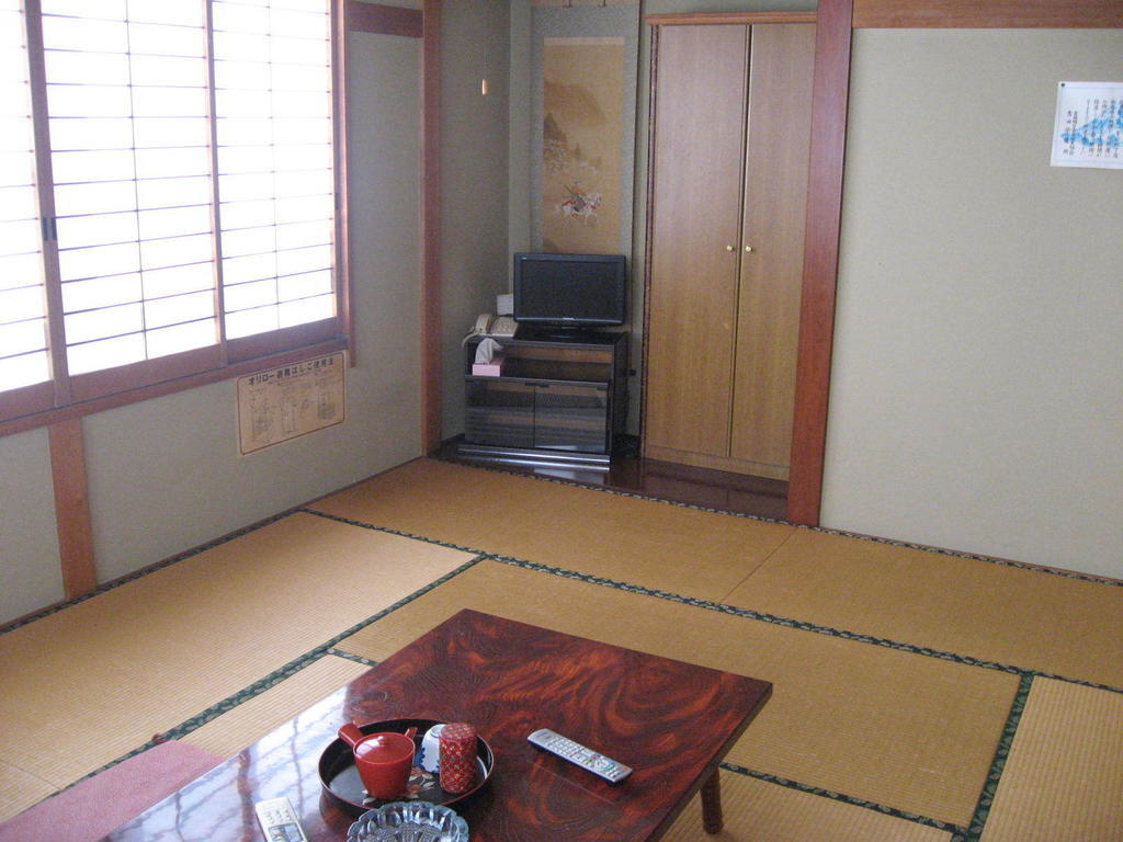 Ichifujiso Hotel Fujikawaguchiko Room photo
